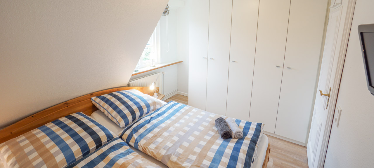 Schlafzimmer Lena - Aktivieren Sie bitte Javascript, um die Bilder zu sehen.